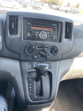 Used 2017 Chevrolet City Express LT image 9