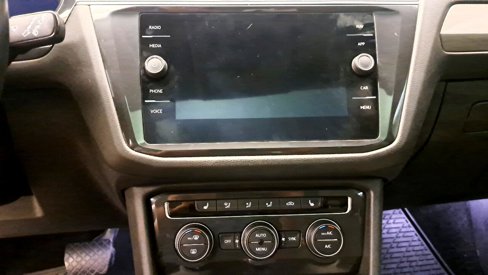 Used 2019 Volkswagen Tiguan SEL image 15