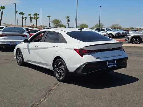 Certified 2025 Hyundai Elantra Sport image 8