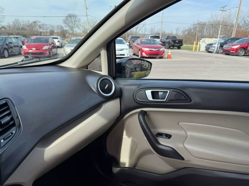 Used 2017 Ford Fiesta Titanium image 15