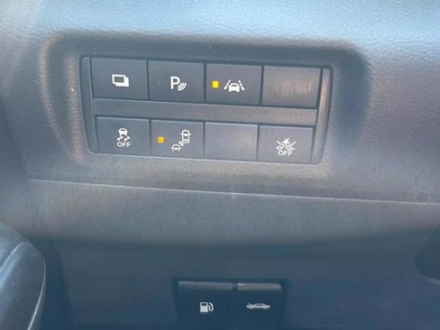 Used 2021 Nissan Kicks S image 52