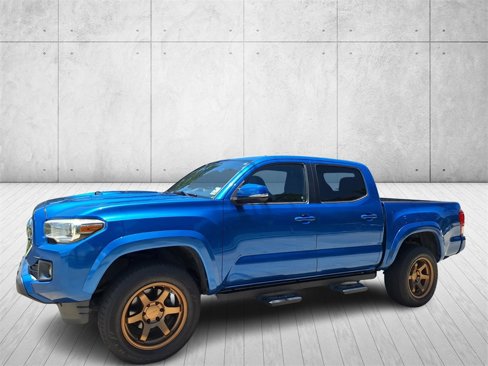 Used 2017 Toyota Tacoma TRD Sport image 9