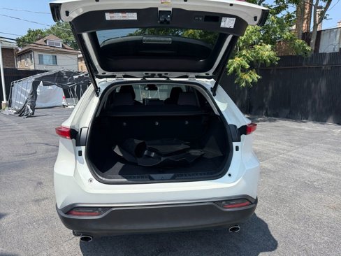 Certified 2022 Toyota Venza LE image 22