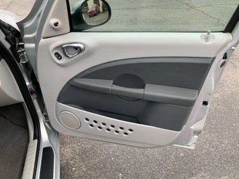 Used 2007 Chrysler PT Cruiser image 18
