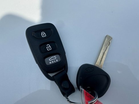 Used 2013 Kia Optima LX w/ Convenience Pkg image 31