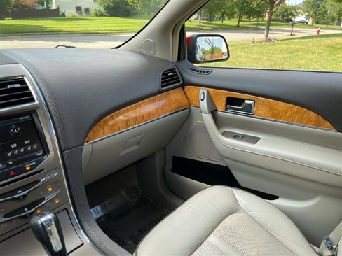 Used 2014 Lincoln MKX AWD w/ Equipment Group 101A image 80