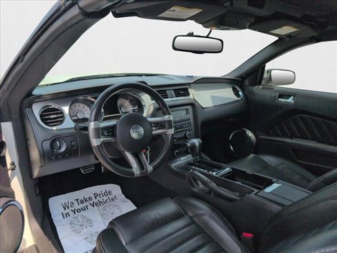 Used 2010 Ford Mustang GT Premium image 10