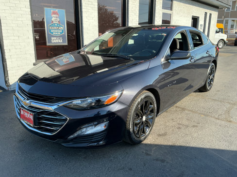 Used 2023 Chevrolet Malibu LT image 2