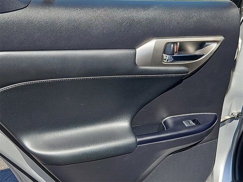 Used 2015 Lexus CT 200h w/ Seat Comfort Package image 15