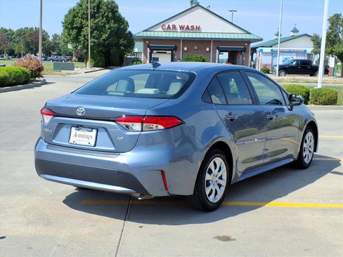 Used 2022 Toyota Corolla LE image 5