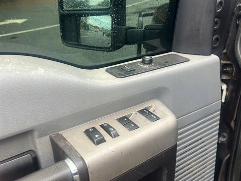 Used 2016 Ford F250 XLT w/ XLT Premium Package image 18