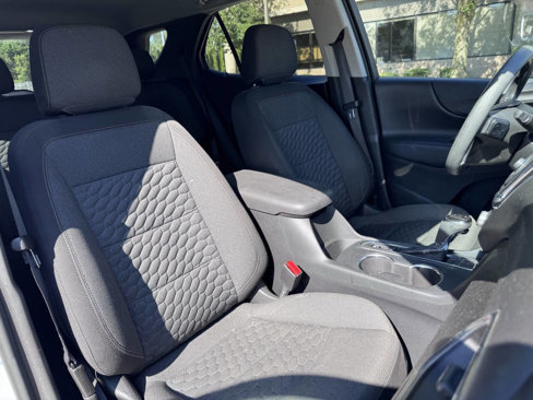 Used 2020 Chevrolet Equinox LT image 23