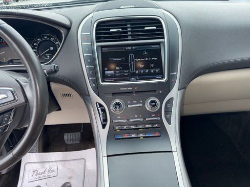 Used 2016 Lincoln MKX Reserve w/ Climate Package image 12