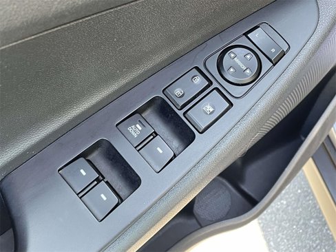 Used 2019 Hyundai Tucson SE image 14
