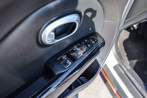 Used 2018 Kia Soul ! image 9