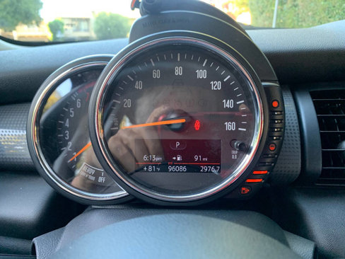 Used 2015 MINI Cooper 4-Door Hardtop image 27