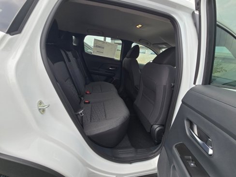 New 2025 Nissan Kicks SV image 14