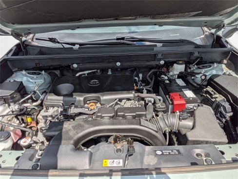 Used 2021 Toyota RAV4 XLE image 29