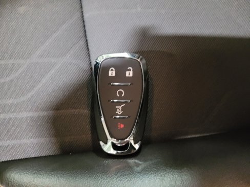 Used 2020 Chevrolet Trax LT w/ LT Convenience Package image 32