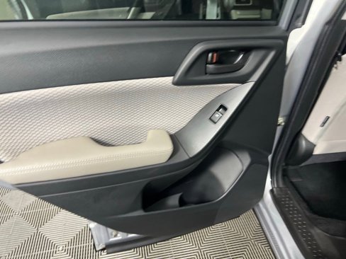 Used 2018 Subaru Forester 2.5i Premium image 27