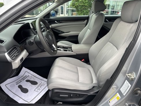 Used 2019 Honda Accord EX image 18