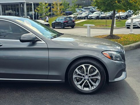 Used 2017 Mercedes-Benz C 300 4MATIC Sedan image 6