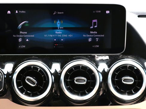 Certified 2021 Mercedes-Benz GLA 250 4MATIC w/ Premium Package image 13