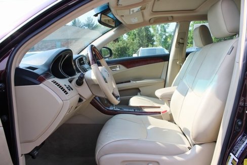Used 2012 Toyota Avalon Limited image 13