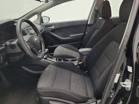 Used 2017 Kia Forte LX image 17