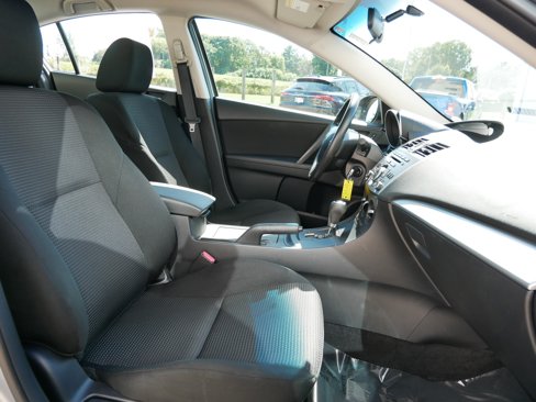 Used 2013 MAZDA MAZDA3 i Sport image 23