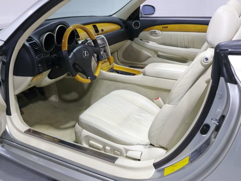 Used 2002 Lexus SC 430 Convertible image 10