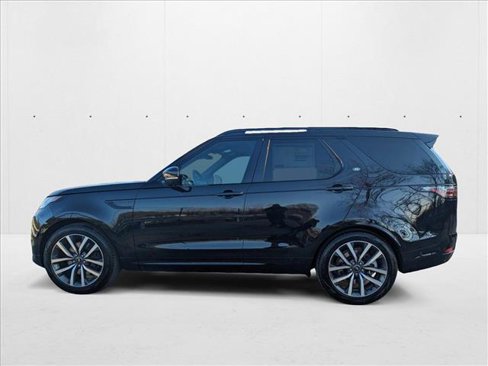 Certified 2024 Land Rover Discovery Dynamic SE image 14