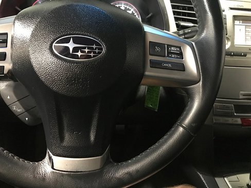Used 2013 Subaru Outback 2.5i Limited w/ Moonroof Pkg image 25