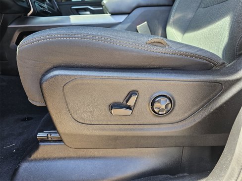 Used 2019 RAM 1500 Big Horn image 13