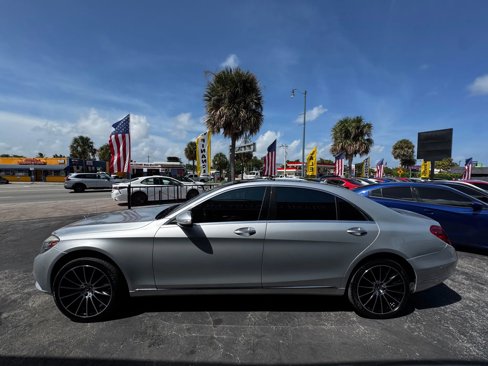 Used 2014 Mercedes-Benz S 550 Sedan image 7