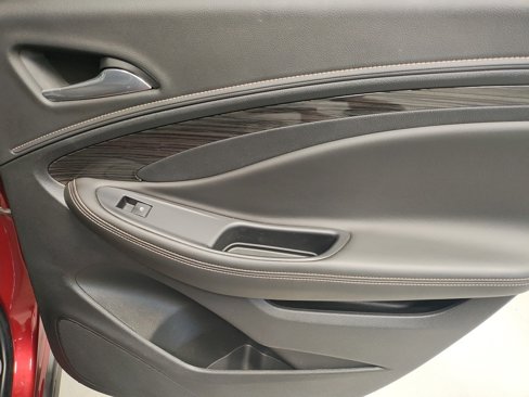 Used 2017 Buick Envision Essence image 15
