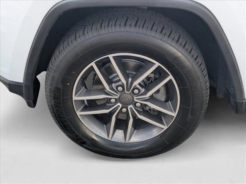 Used 2019 Jeep Grand Cherokee Limited w/ Luxury Group II image 22