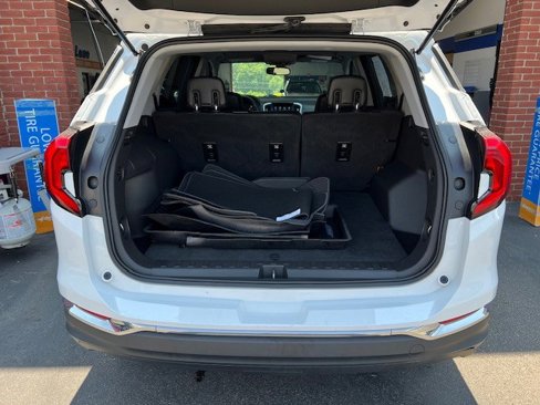 Used 2019 GMC Terrain SLT image 36