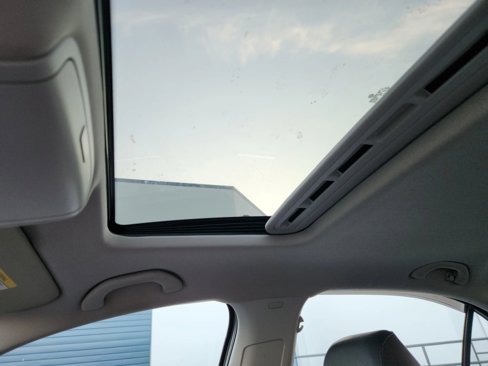 Used 2016 Volkswagen Jetta SEL Premium image 11