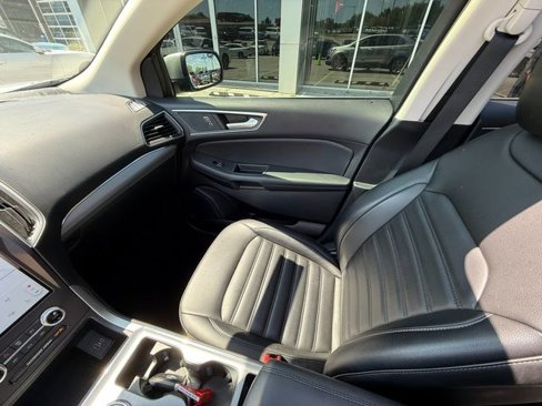 Used 2021 Ford Edge SEL w/ Convenience Package image 22