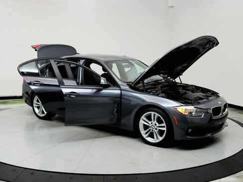 Used 2017 BMW 320i Sedan image 10
