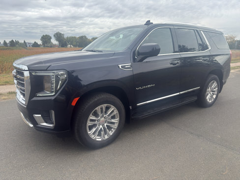 Used 2024 GMC Yukon SLT image 3