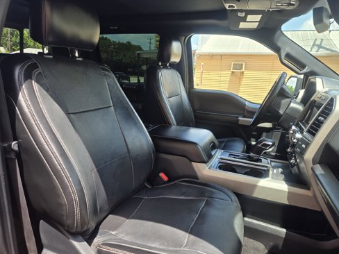 Used 2017 Ford F150 Lariat image 9