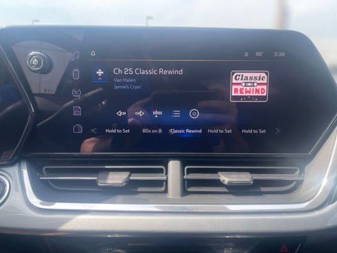Used 2024 Chevrolet Trax LT image 22