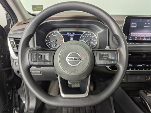 Used 2021 Nissan Rogue SV image 24