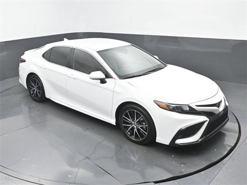 Used 2023 Toyota Camry SE image 27