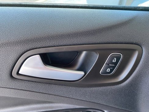Certified 2018 Ford Escape SEL w/ Ford Safe & Smart Package image 9
