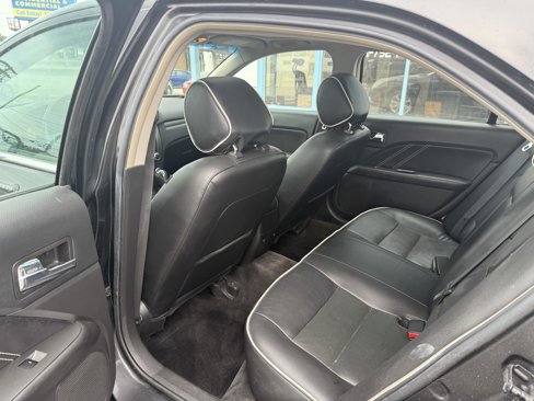 Used 2012 Ford Fusion SEL image 17