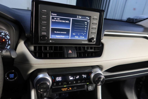 Used 2021 Toyota RAV4 XLE image 22