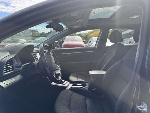 Certified 2020 Hyundai Elantra Value Edition w/ Cargo Package (C1) image 17